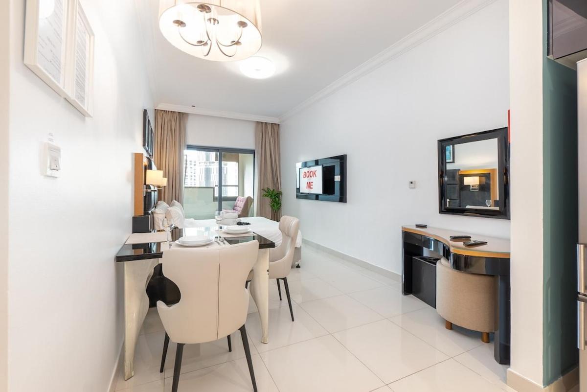 Relaxing Perfect For 2 In Business Bay Apartment Dubai