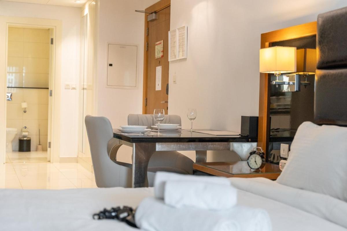 Relaxing Perfect For 2 In Business Bay * Dubai