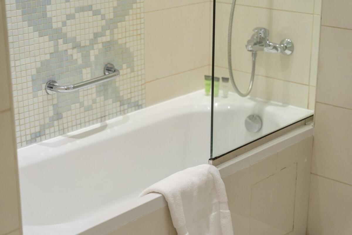 Relaxing Perfect For 2 In Business Bay Apartment Dubai