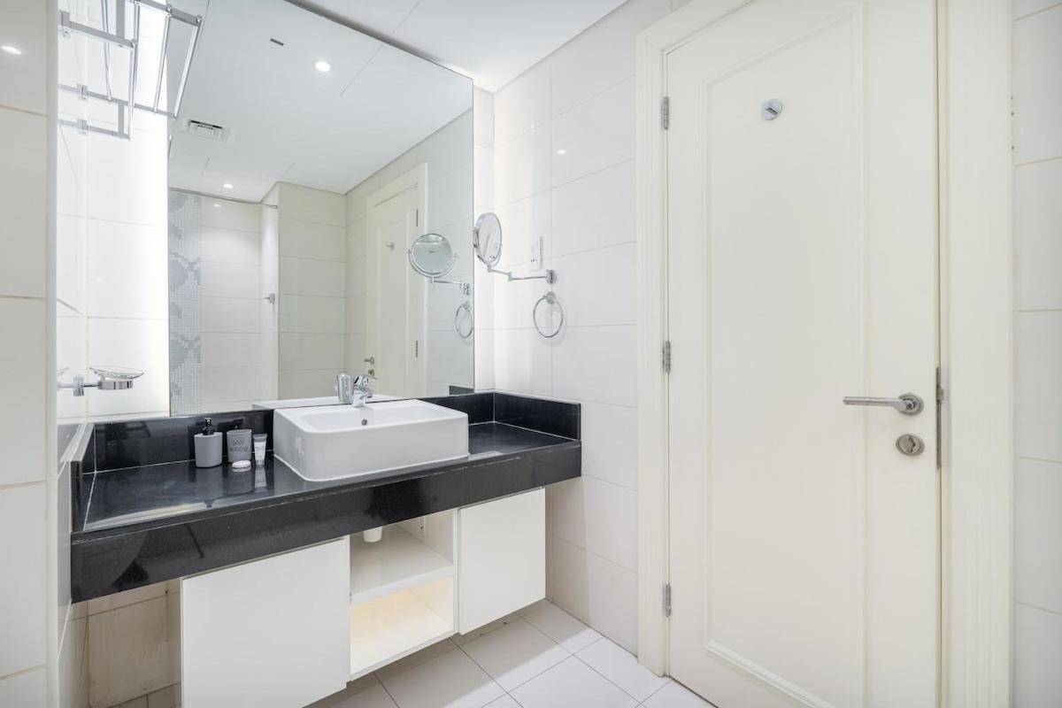 Relaxing Perfect For 2 In Business Bay *