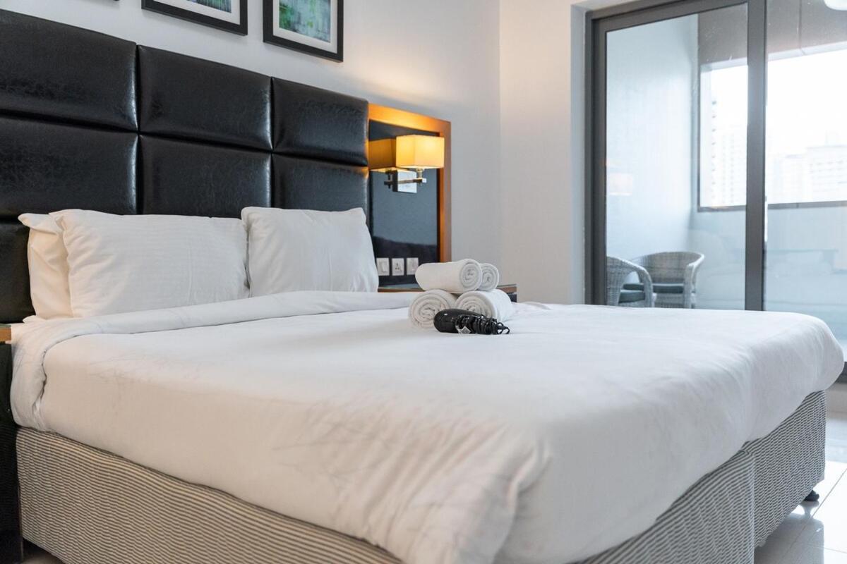 Relaxing Perfect For 2 In Business Bay * Dubai