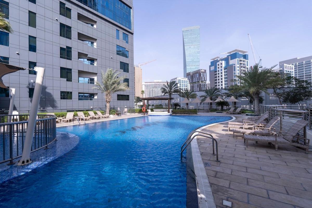 Relaxing Perfect For 2 In Business Bay Apartment Dubai