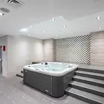 Relaxing Studio Apartment Perfect For 2 In Business Bay