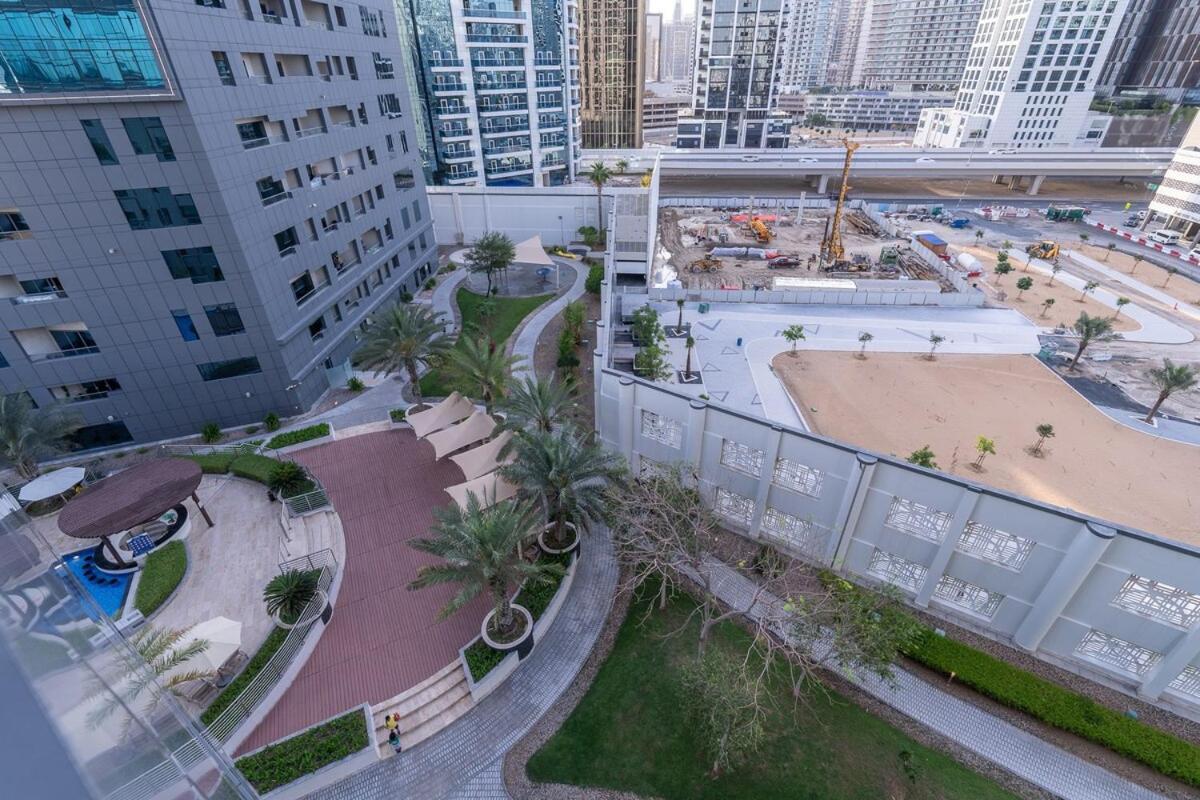 Relaxing Perfect For 2 In Business Bay Apartment Dubai